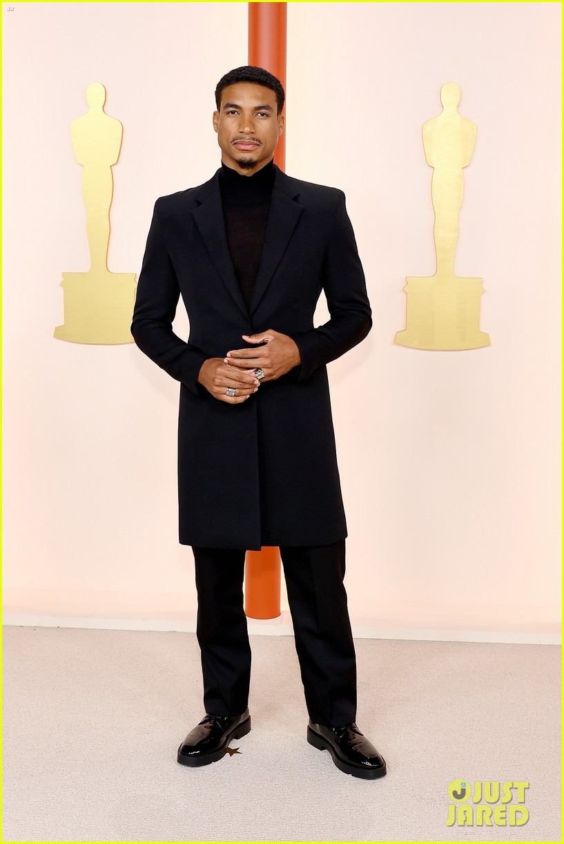 Miles Teller & 'Top Gun Maverick' CoStars Suit Up for Oscars 2023