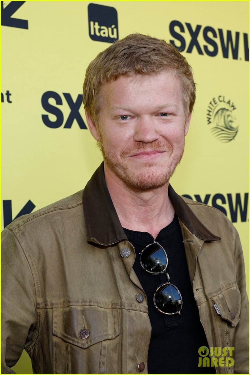 Elizabeth Olsen, Jesse Plemons, & Lily Rabe Attend 'Love & Death ...