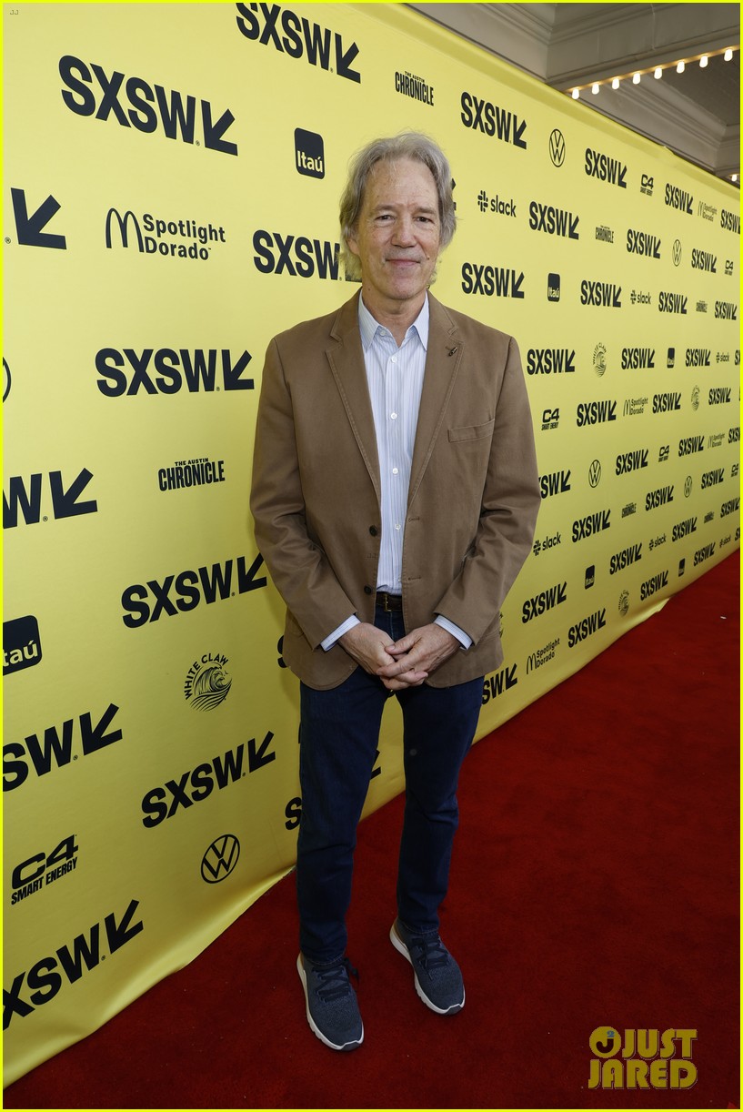 Elizabeth Olsen, Jesse Plemons, & Lily Rabe Attend 'Love & Death ...