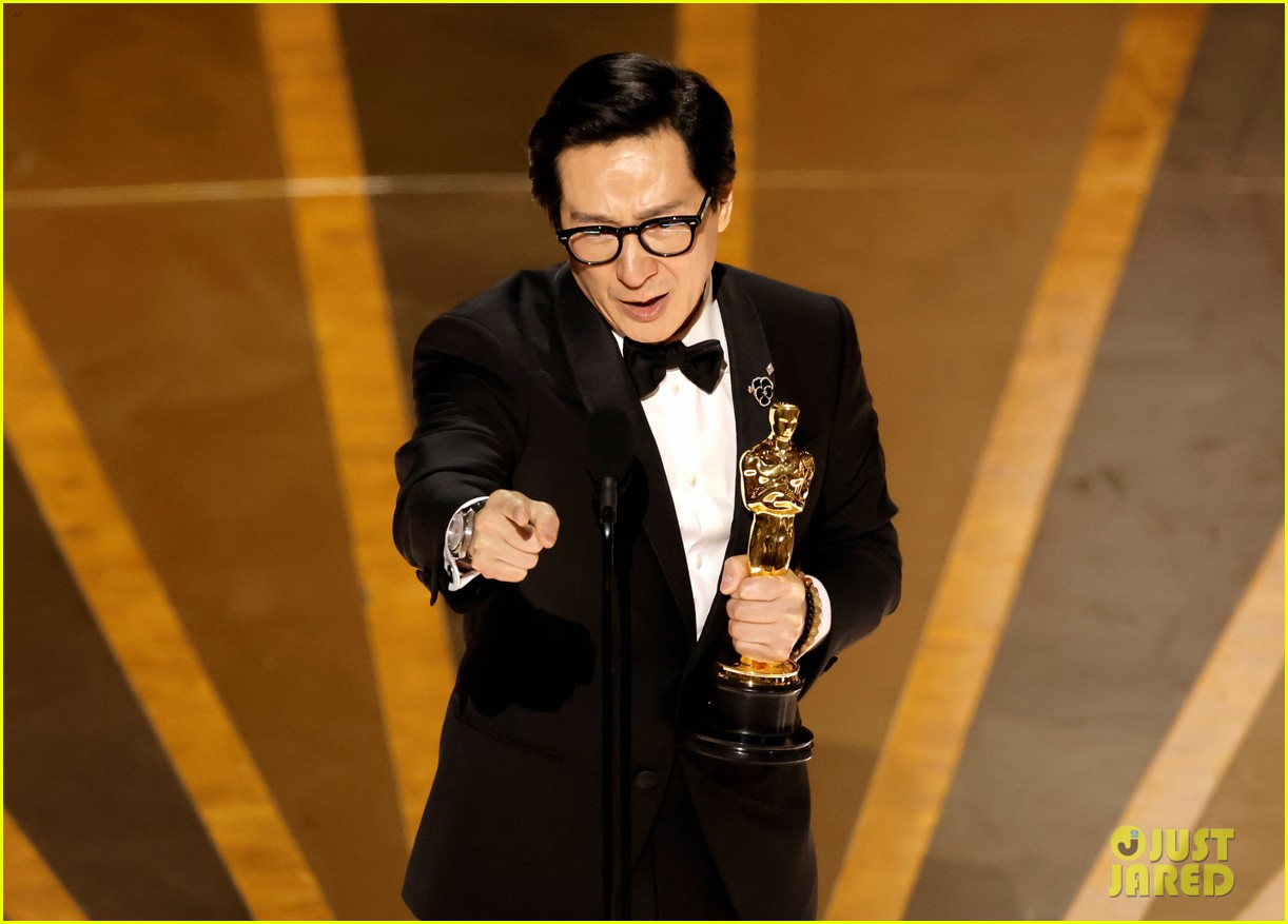 FirstTime Nominee Ke Huy Quan Wins Best Supporting Actor at Oscars