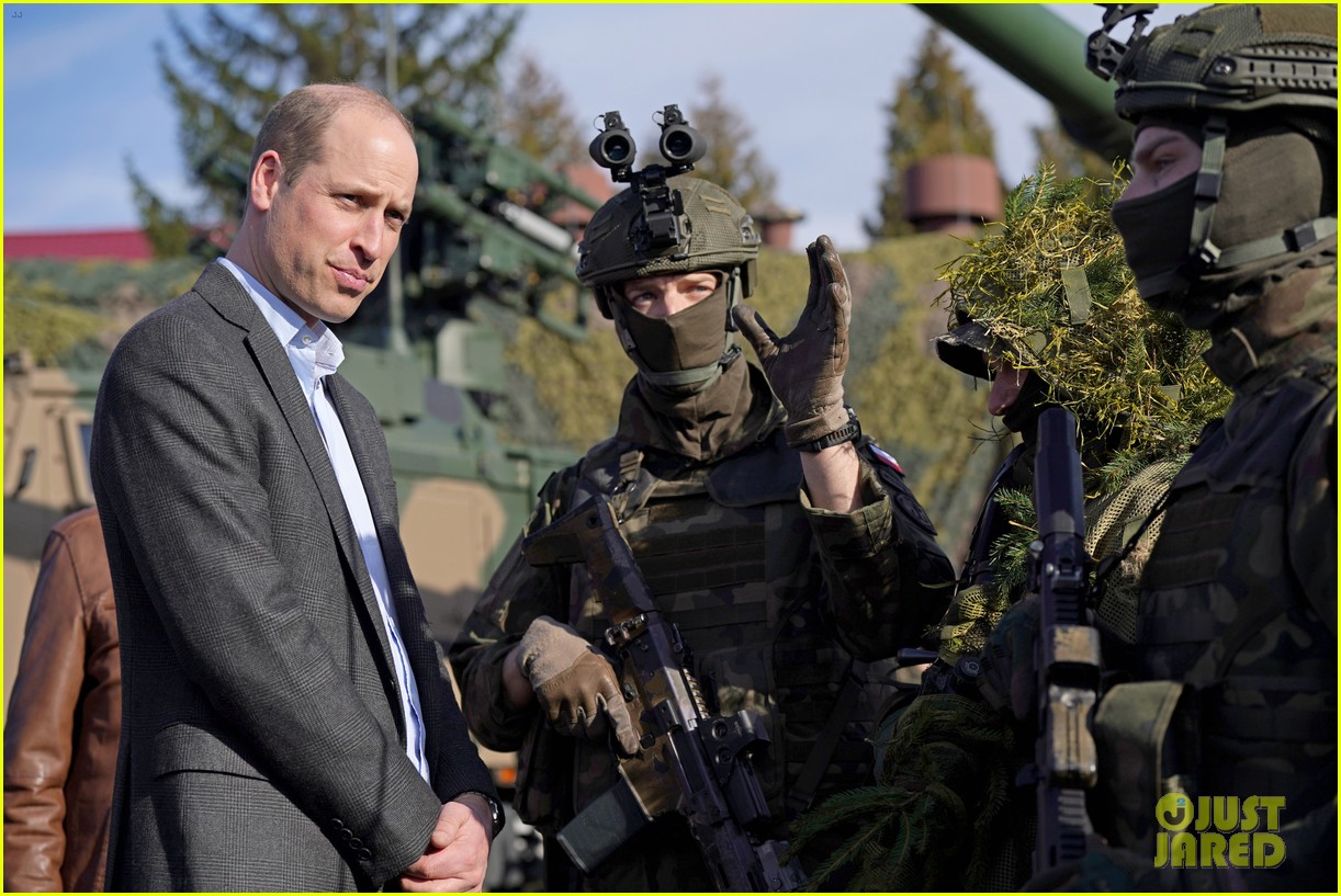 prince william visits troops at polish ukraine border 084912478