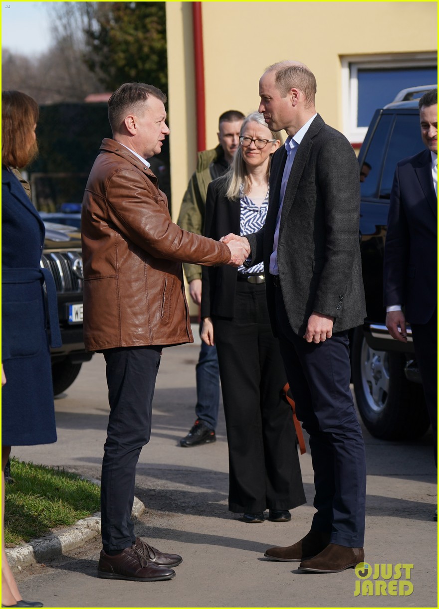 prince william visits troops at polish ukraine border 19