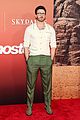 alba baptista supports chris evans at ghosted premiere 08