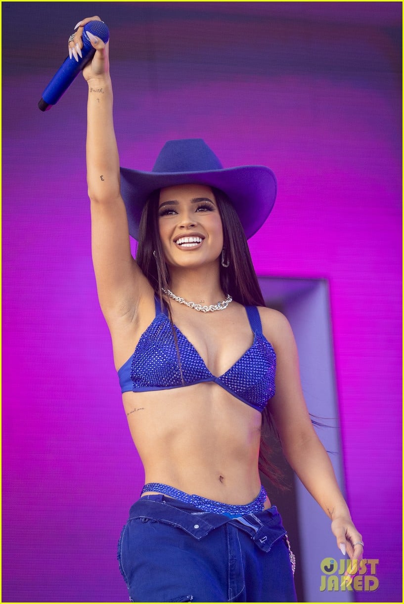 becky g performs at coachella 044920686