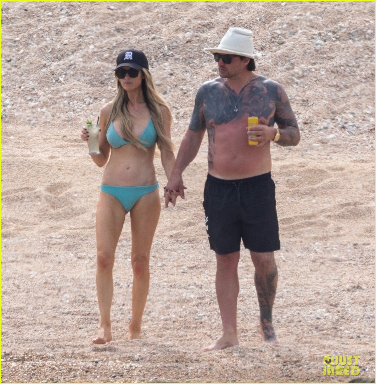 Christina Hall Flaunts PDA with Husband Joshua Hall in Cabo Beach Vacation Photos: Photo 4916949
