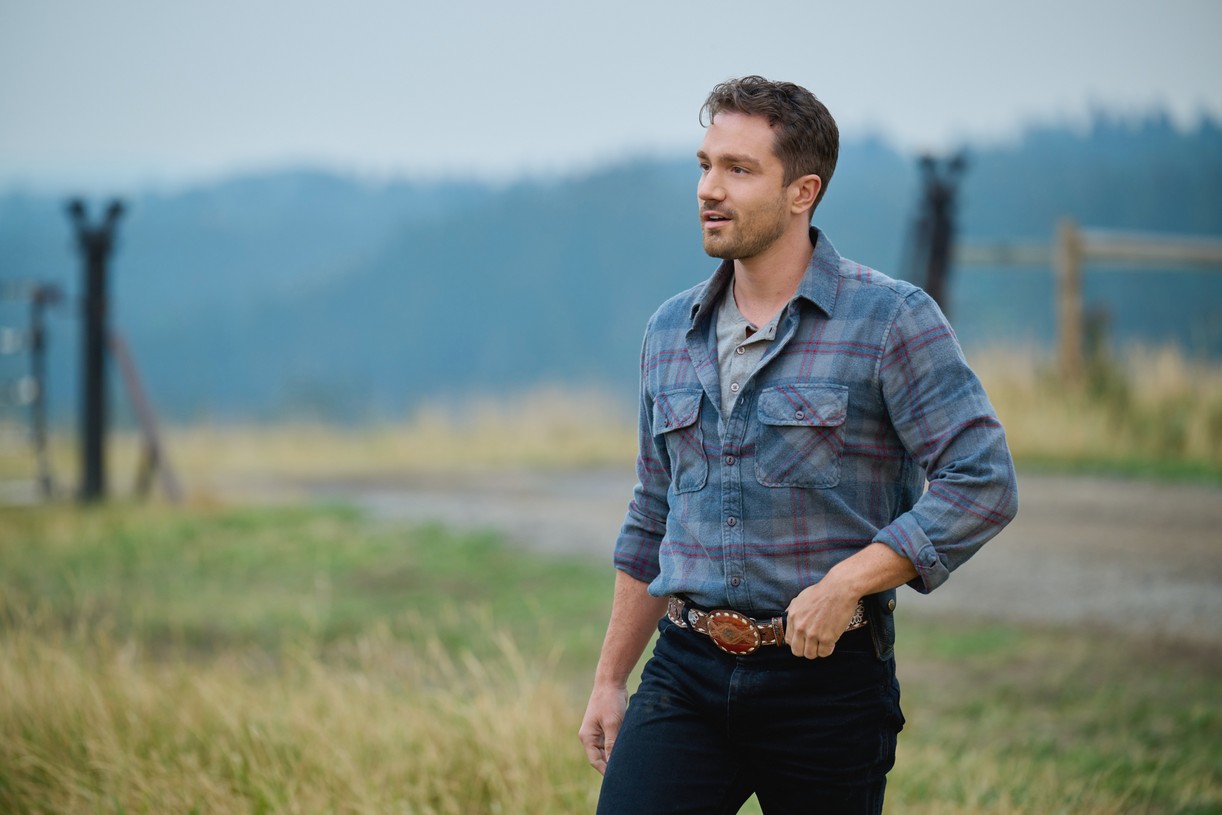 Tuff Still Doesn't Trust Valeria on Hallmark Channel's 'Ride' Watch A
