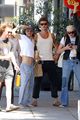 shawn mendes stops by juice bar with friends in weho 06