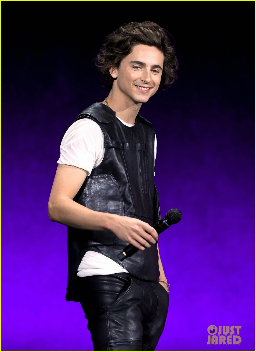 Timothee Chalamet Debuts 'Wonka' Footage at CinemaCon, Reveals Hugh ...