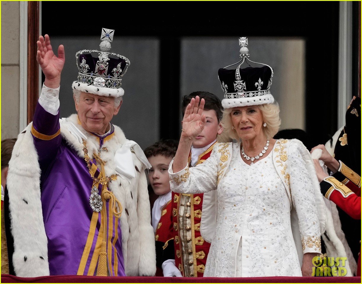 11 Royal Family Members Join King Charles & Queen Camilla for(01)