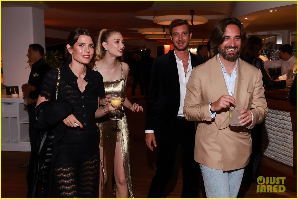 Lily-Rose Depp, Scarlett Johansson, Leonardo DiCaprio & More Step Out