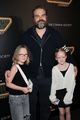 david harbour guardians screening with stepdaughters 01