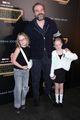 david harbour guardians screening with stepdaughters 04