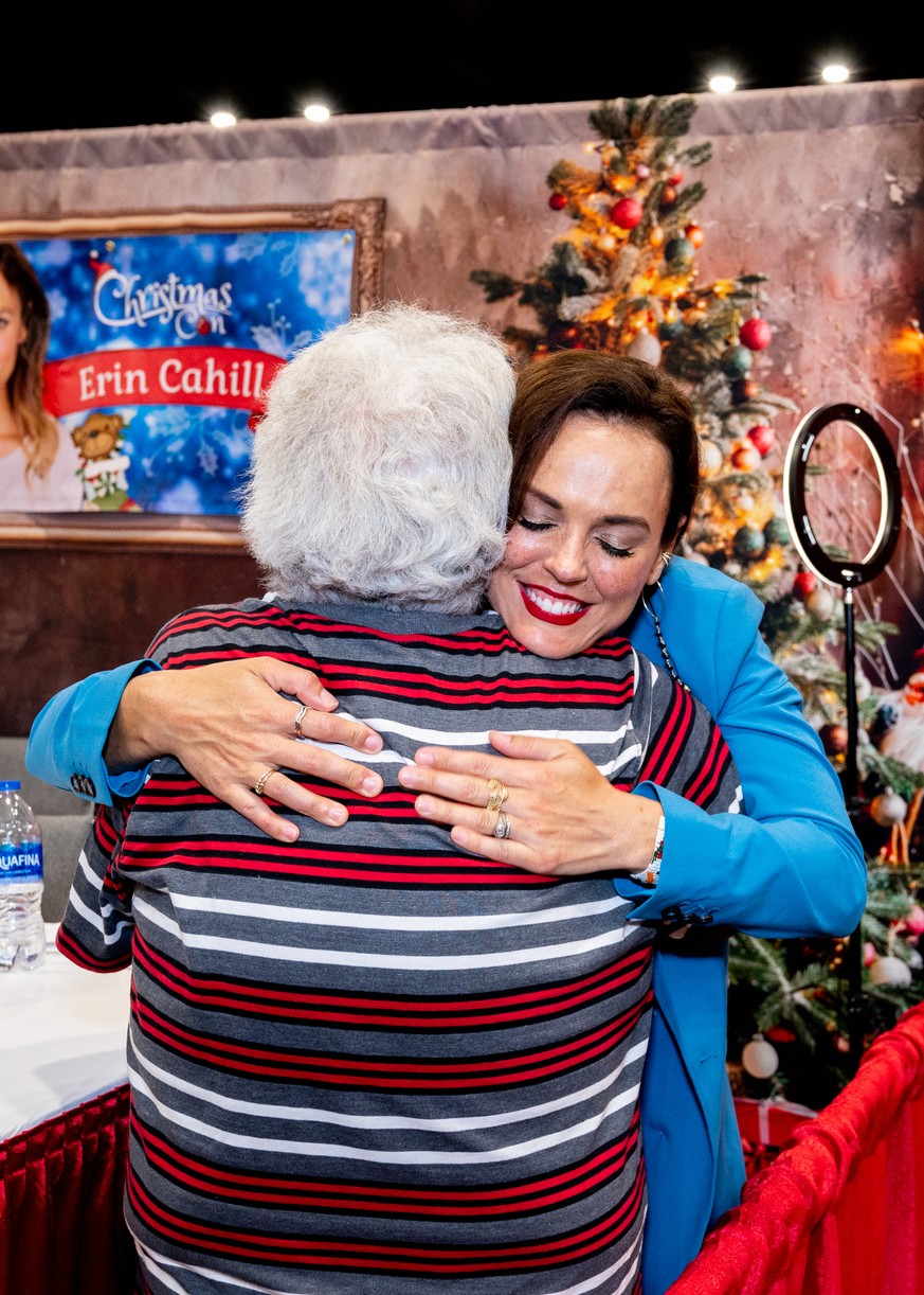 Tyler Hynes, Kristoffer Polaha & More Hallmark Channel Stars Gather For ...