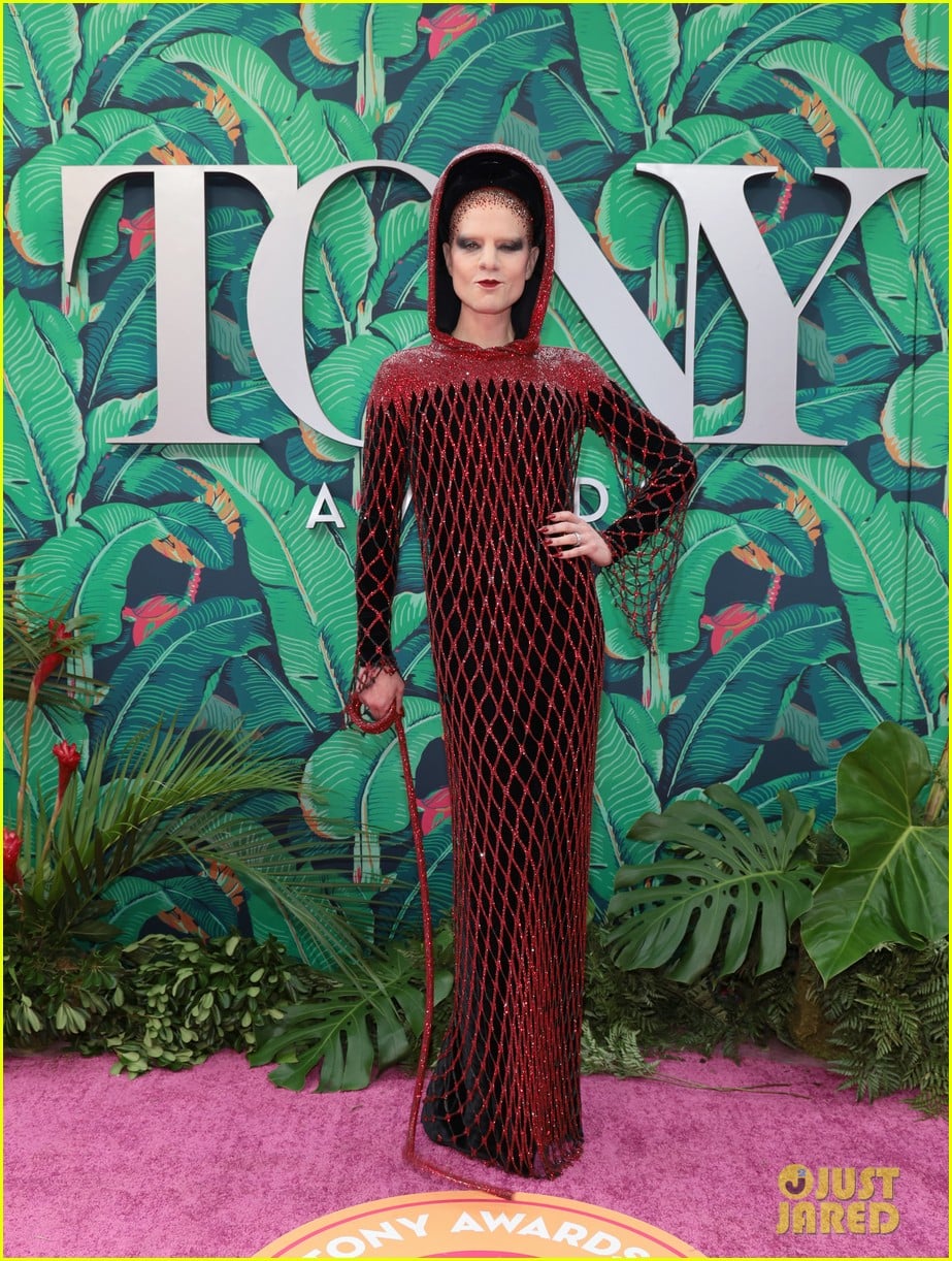 'Into the Woods' Producer Jordan Roth Makes a Splash With Otherworldly ...