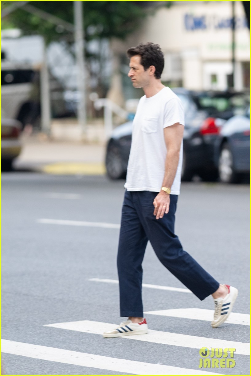 Mark Ronson & Wife Grace Gummer Meet Up with a Friend for Dinner in NYC ...