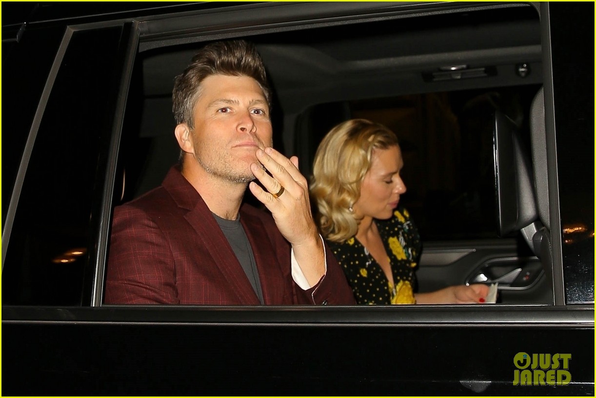 Scarlett Johansson & Colin Jost Hold Hands Leaving 'Asteroid City(02)