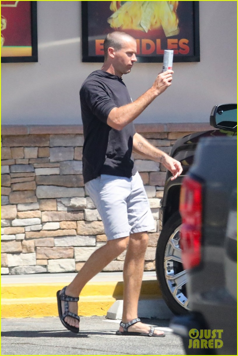 Armie Hammer Shaves His Head, Debuts Fresh New Haircut While Out in Los