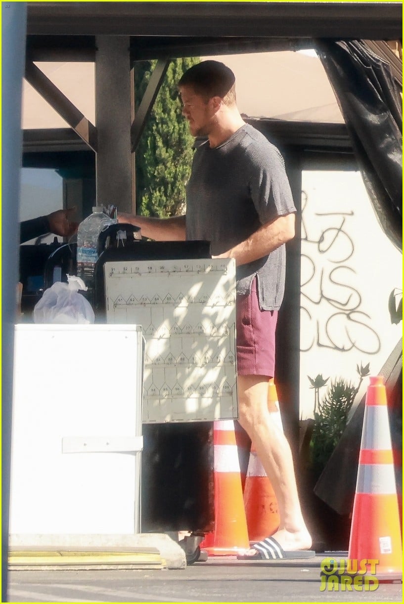 Dan Reynolds Celebrates His Birthday at the Spa With Minka Kelly: Photo