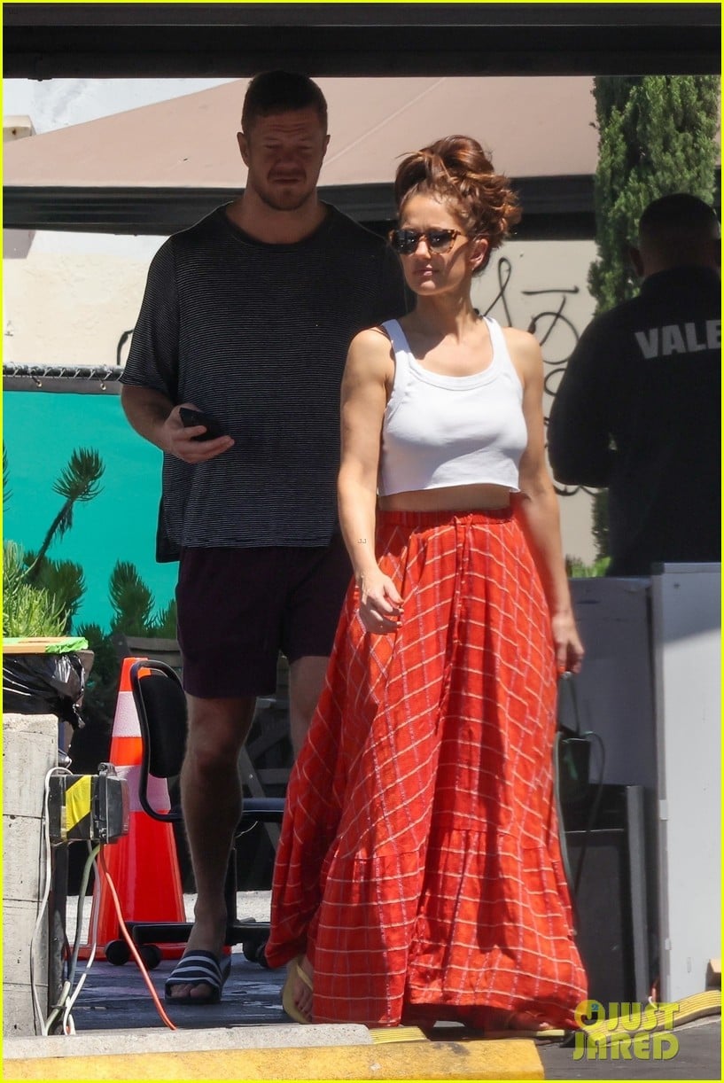Dan Reynolds Celebrates His Birthday at the Spa With Minka Kelly: Photo