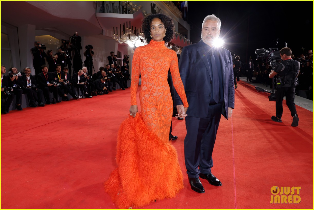 Here's Why Caleb Landry Jones Spoke In A Scottish Accent At The Venice