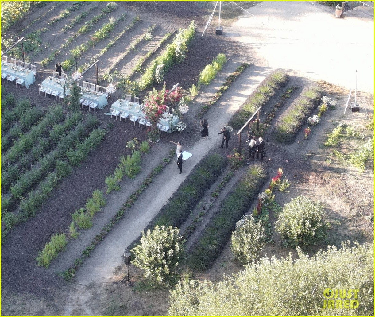 Derek Hough Hayley Erbert Marry in Carmel Valley See Photos of the