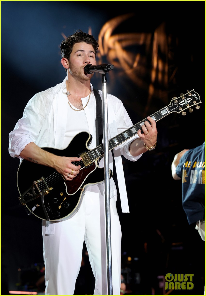 Jonas Brothers Set List Revealed for 2023 Tour, 67 Songs Performed on Opening Night! Photo