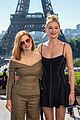 jessica chastain sides with sophie turner 04