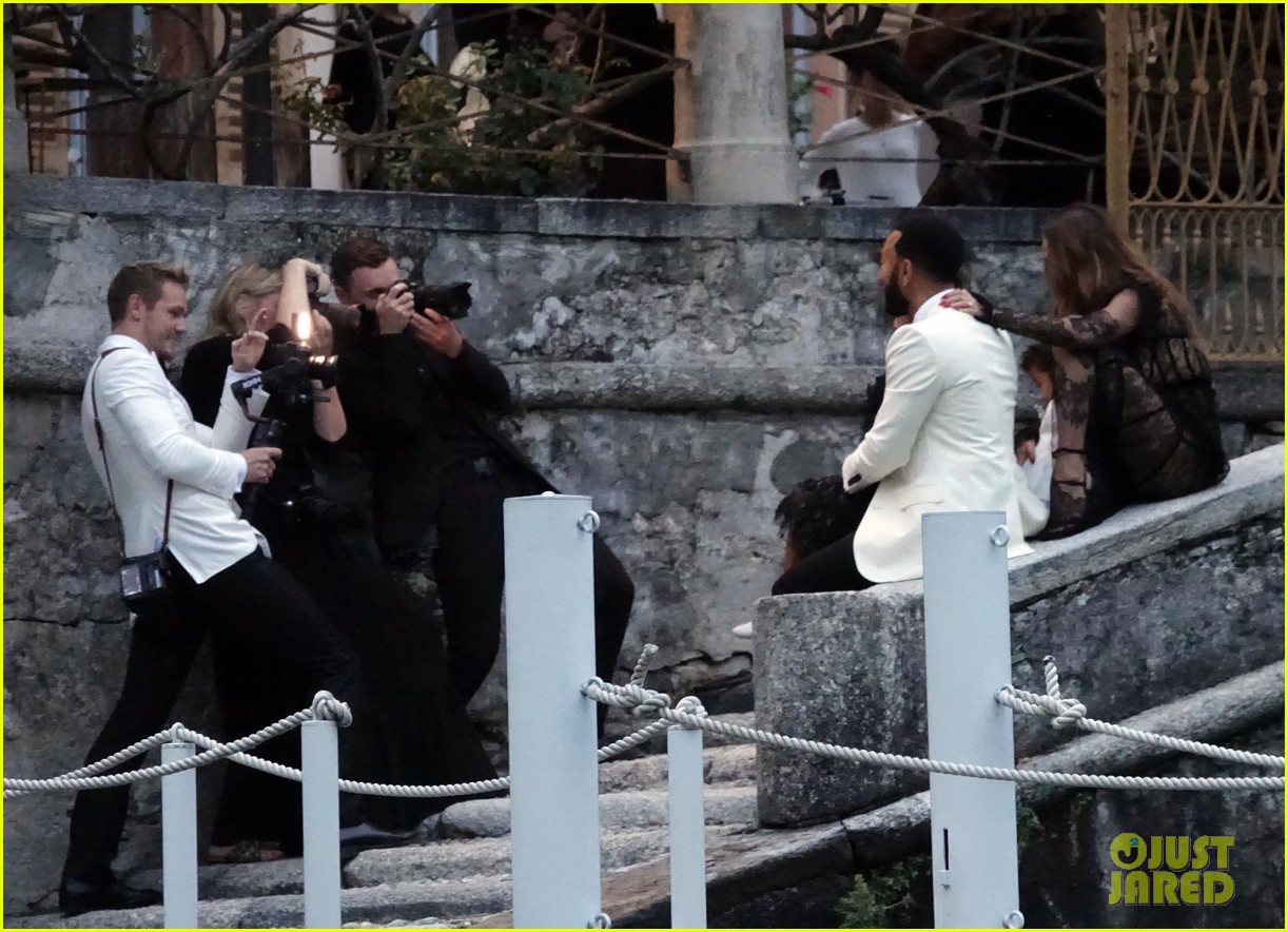 Chrissy Teigen John Legend Celebrate Their 10th Wedding Anniversary