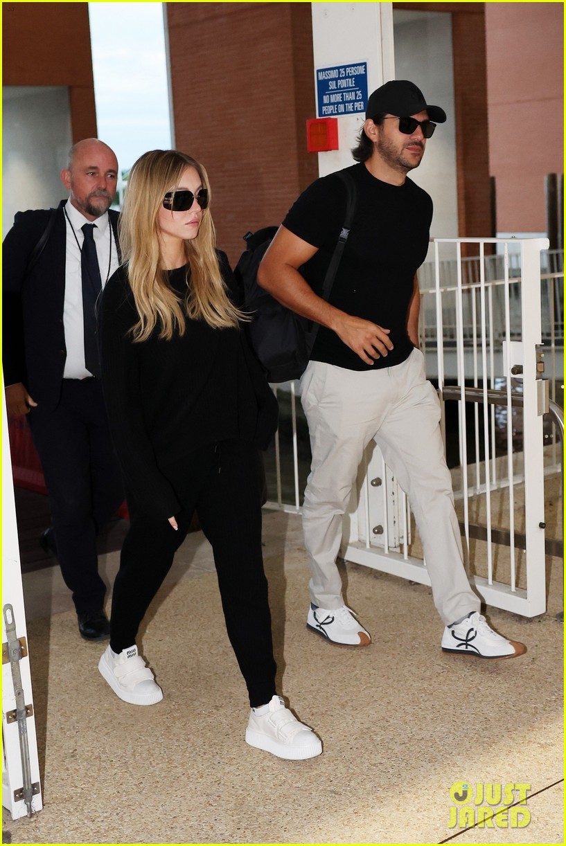 Sydney Sweeney & Fiancé Jonathan Davino Head to London After Busy Few