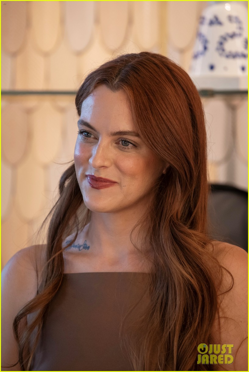 Riley Keough & BFF Georgie Flores Travel to Cabo to Preview Dia De ...