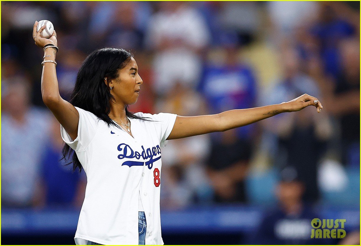 Kobe Bryant's Daughter Natalia Throws First Pitch on Lakers Night at