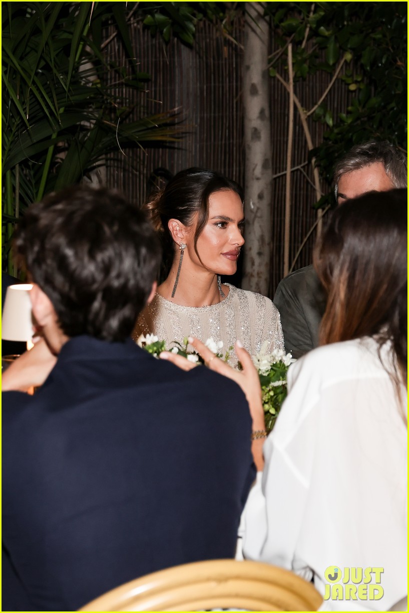 Jennifer Lopez Joins Chris Pine, Gwyneth Paltrow, & More Stars at