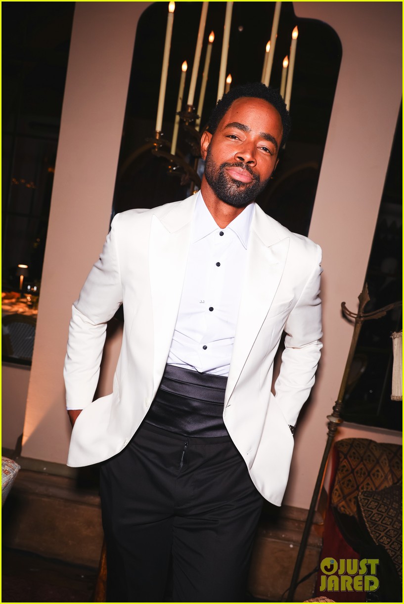 Jennifer Lopez Joins Chris Pine, Gwyneth Paltrow, & More Stars at