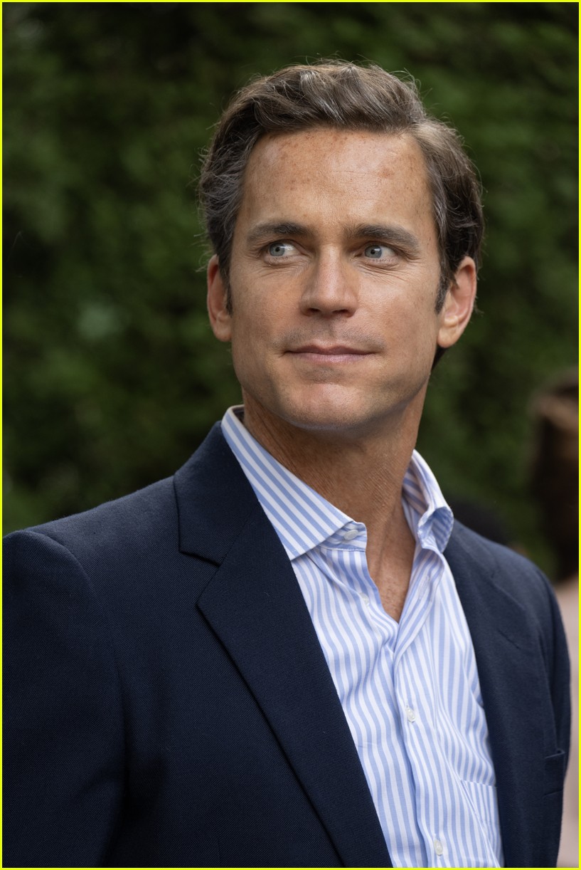 Matt Bomer & Jonathan Bailey's Love Story Takes Shape in Political Thriller 'Fellow Travelers Matt Bomer & Jonathan Bailey's Love Story Takes Shape in Political Thriller 'Fellow Travelers