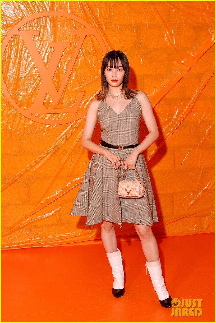 louis-vuitton-s-paris-fashion-week-show-see-photos-of-all-stars-in