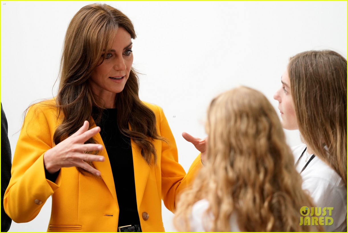 Kate Middleton Gives Speech on World Mental Health Day, Wears Earrings