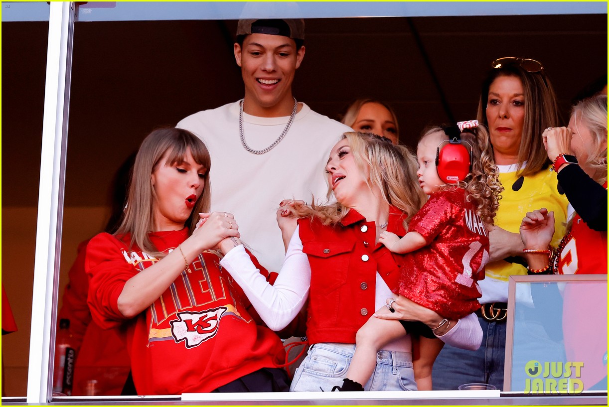 Taylor Swift & Brittany Mahomes Celebrate Chiefs Touchdown With Secret