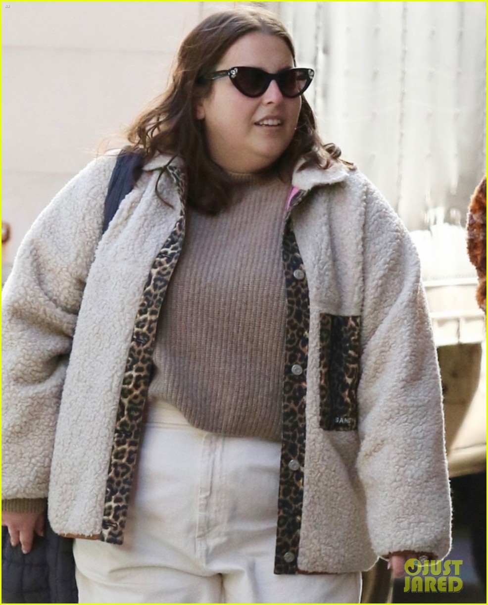 Ben Platt & Beanie Feldstein Meet Up for Walk Around NYC Photo 4982164