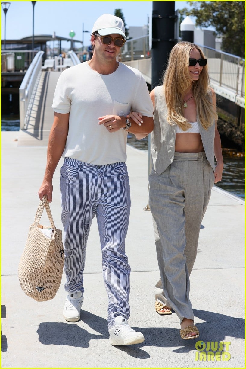 Margot Robbie & Husband Tom Ackerley Look So Cute Together in New