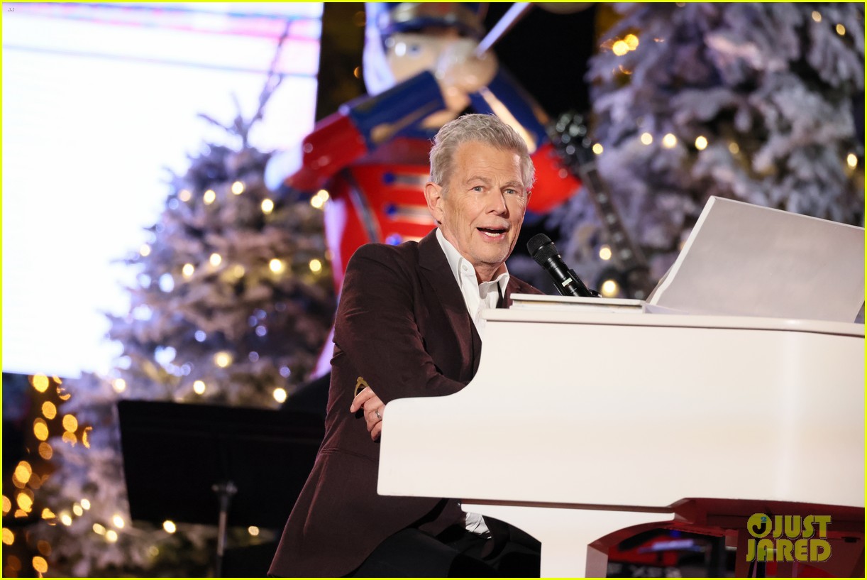 Katharine McPhee & David Foster Ring in the Holiday Season with The