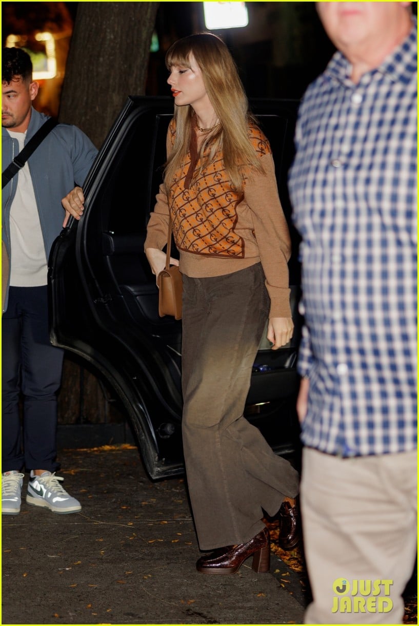 Taylor Swift Sports Fall Fashion While Heading Out to Dinner With