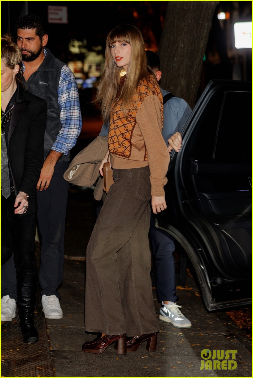 Taylor Swift Sports Fall Fashion While Heading Out to Dinner With