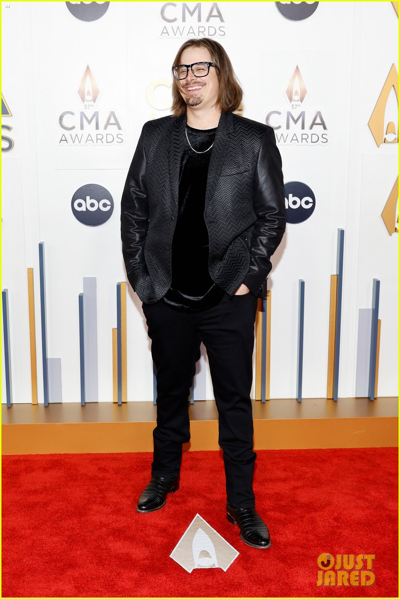 Post Malone Joins Wallen on CMA Awards 2023 Red Carpet Ahead of Group Performance with