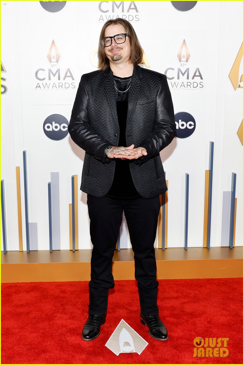 Post Malone Joins Wallen on CMA Awards 2023 Red Carpet Ahead of Group Performance with