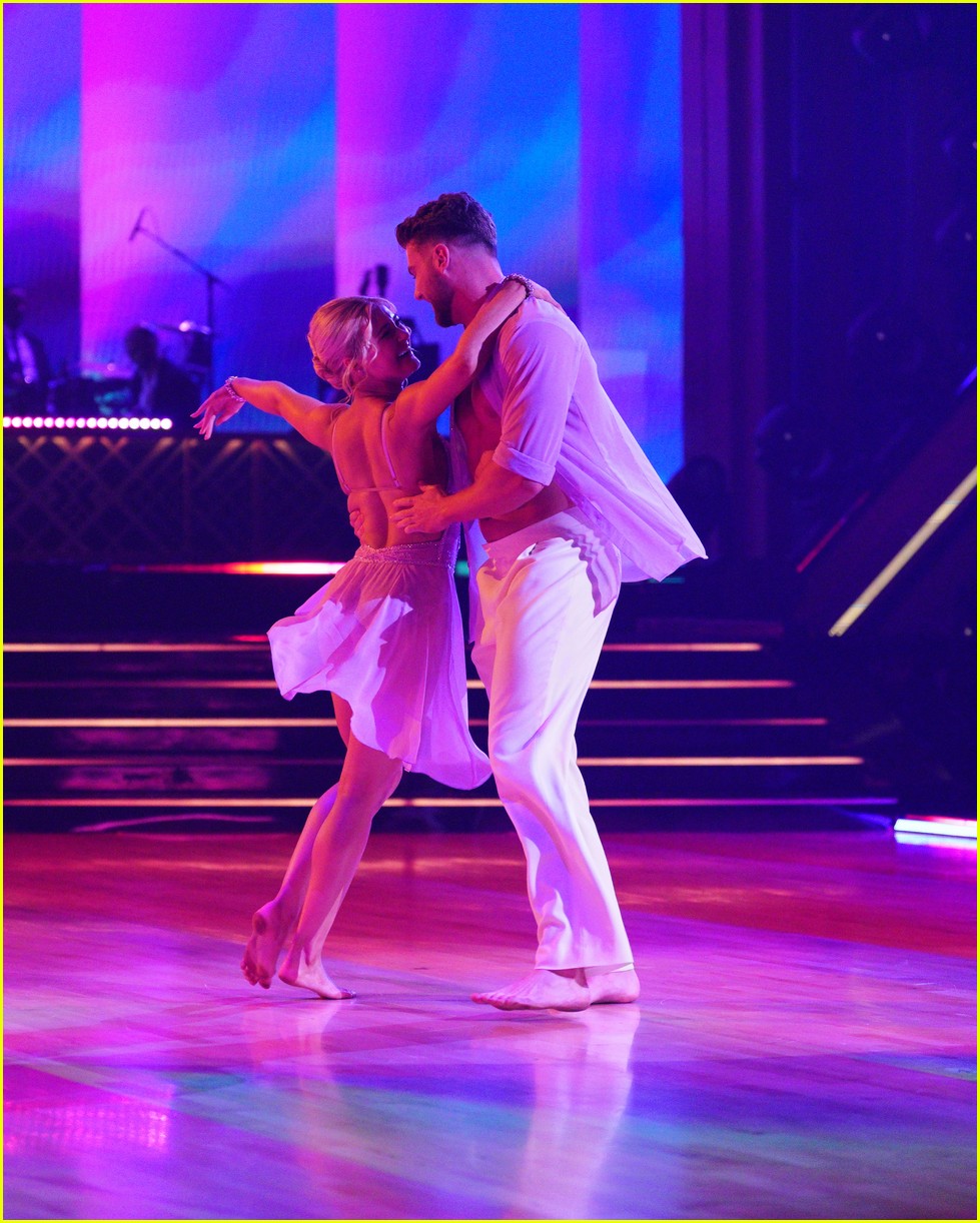 DWTS' Rylee Arnold Explains Why Harry Jowsey Was at Her Thanksgiving