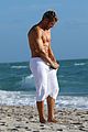 chris appleton shirtless beach miami 25