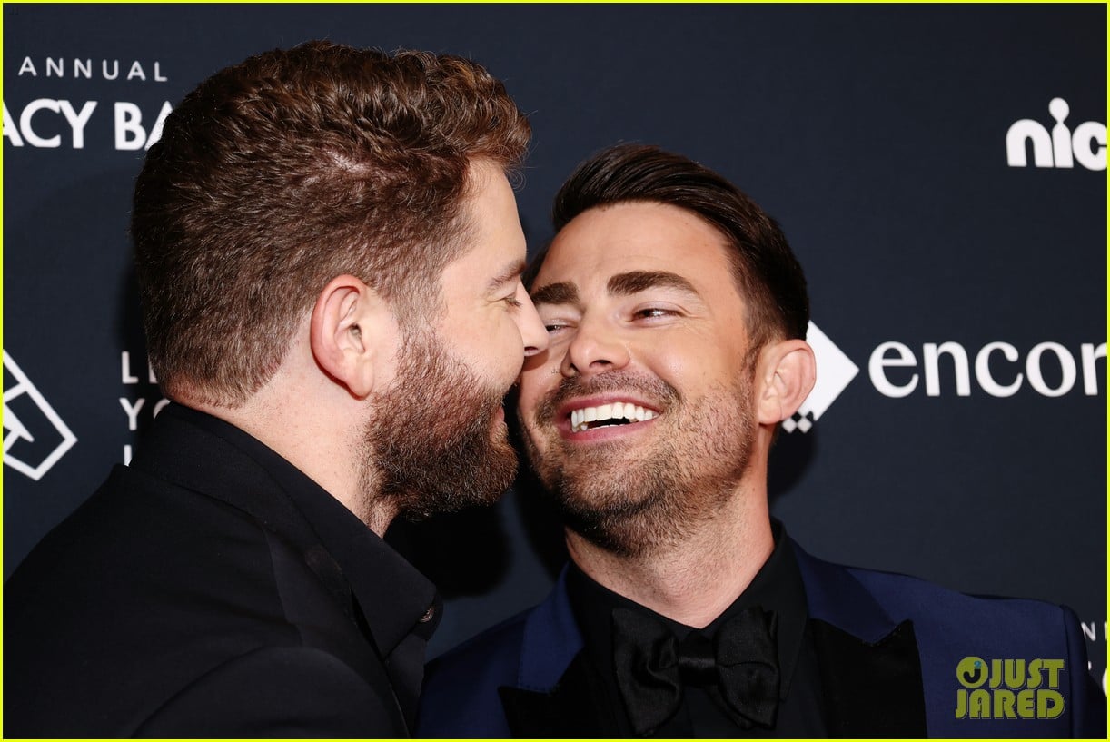 Jonathan Reveals His RealLife Hallmark Channel Moment & It Was