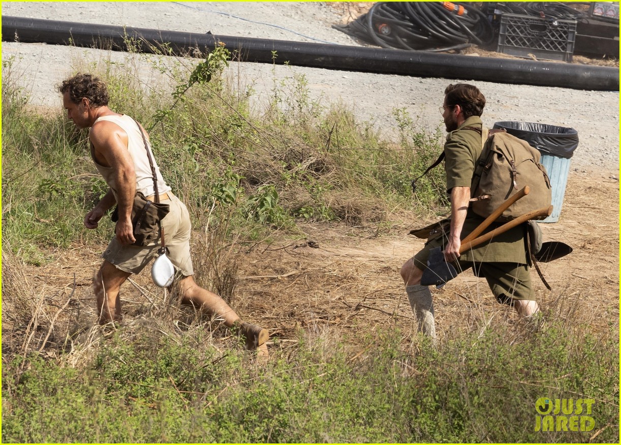 Sydney Sweeney, Jude Law, & Daniel Bruhl Play With a Donkey on 