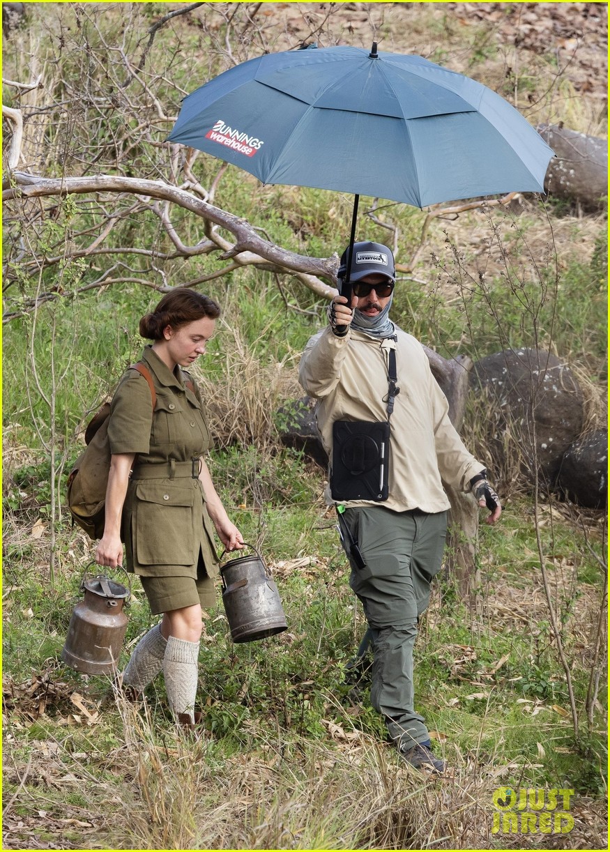 Sydney Sweeney, Jude Law, & Daniel Bruhl Play With a Donkey on 