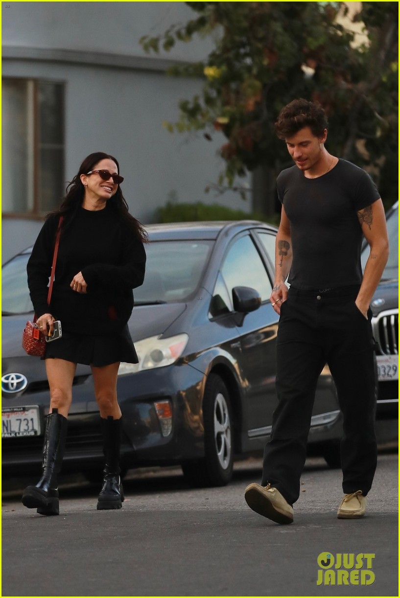 Shawn Mendes Reunites with Dr. Jocelyne Miranda for Some Holiday